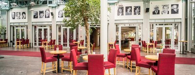 빈터후더 페리하우스 코미디 극장 (코모외디 빈터후더 페어하우스)